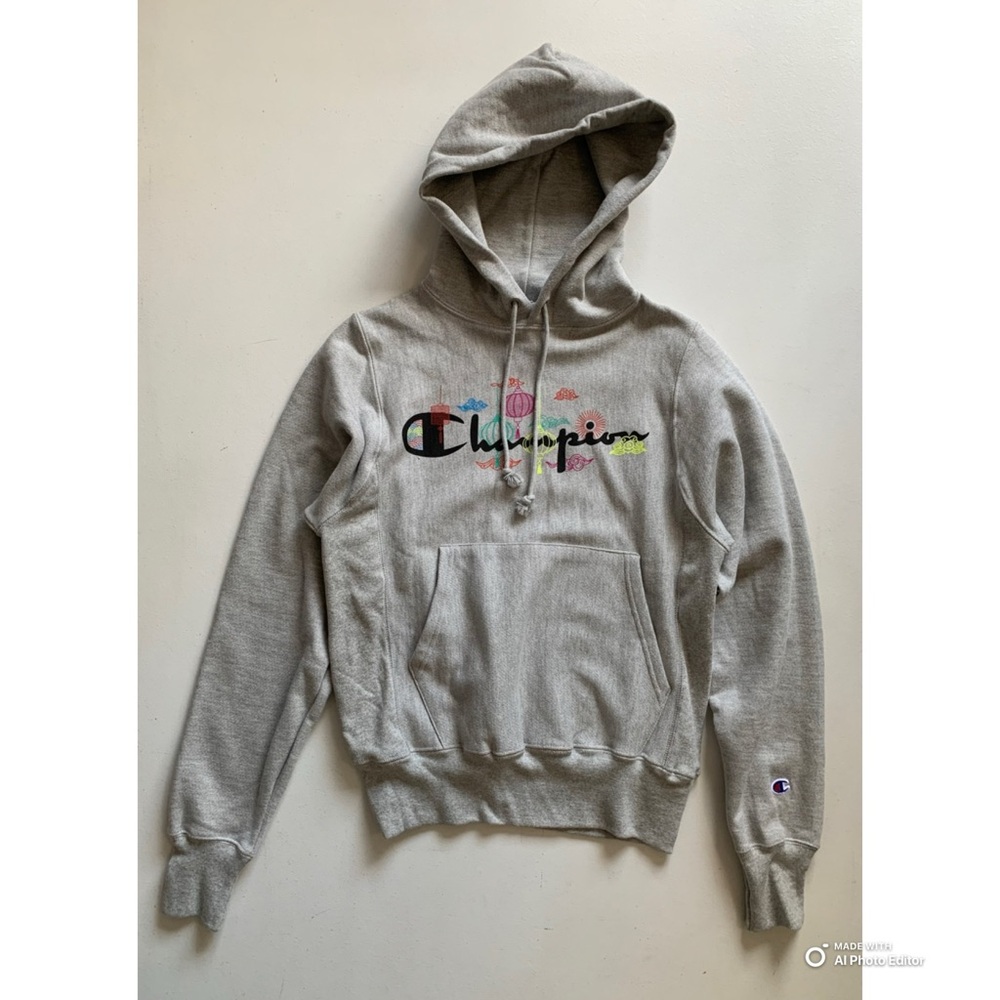 Champion Size XS Reverse Weave Hoodie Sweatshirt Grey RARE Lantern Print NWOT